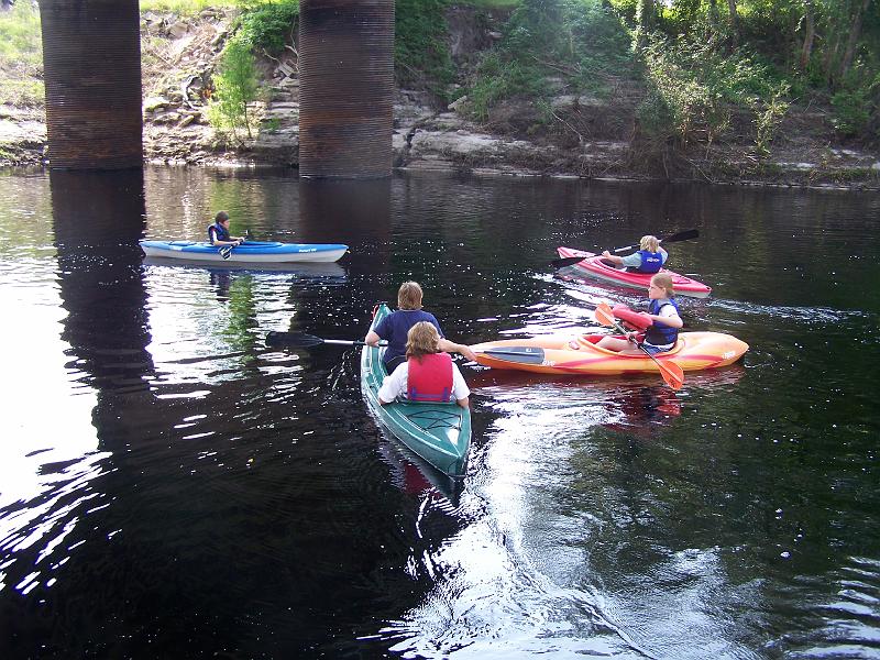 100_6947.JPG - Another group on the river.