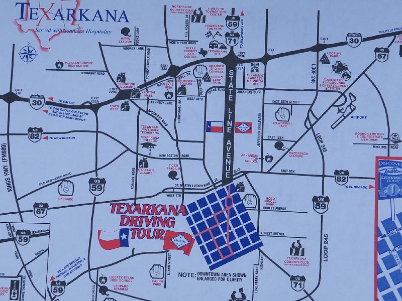 DSCF0085.jpg - The city of Texarkana has the Texas / Arkansas border running down its middle.